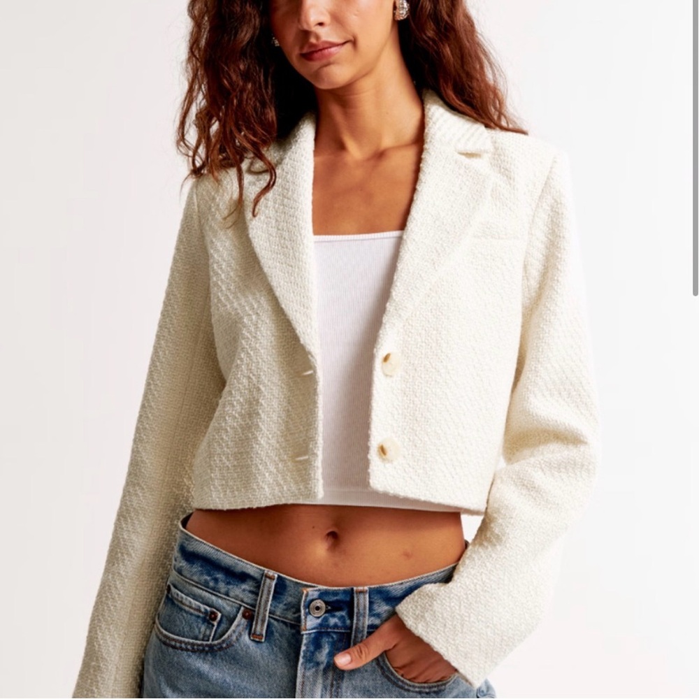 White / cream tweed cropped blazer